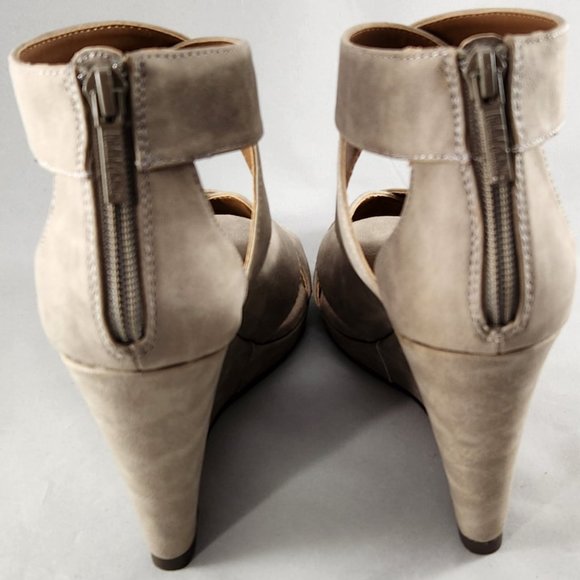 Michael Antonio Sandals - Picture 4 of 7